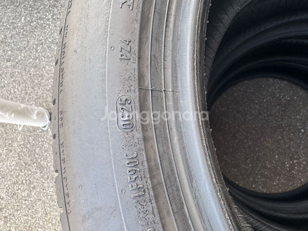 피렐리 P ZERO 타이어 235/50 R19 99V--3