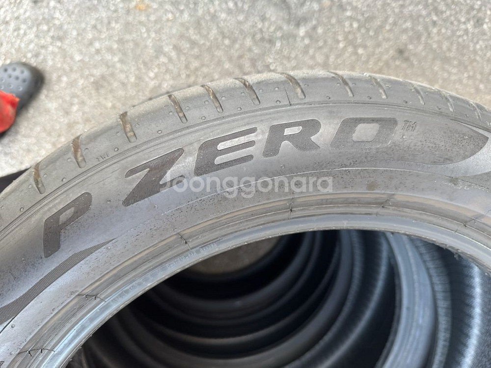 피렐리 P ZERO 타이어 235/50 R19 99V--2