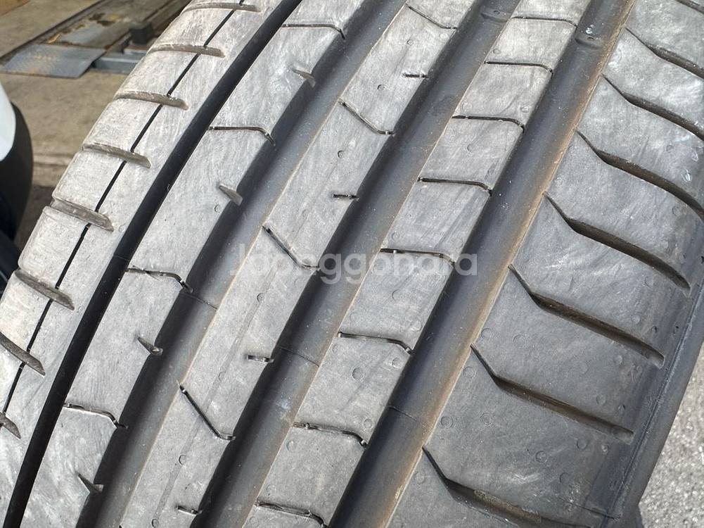 피렐리 P ZERO 타이어 235/50 R19 99V--5