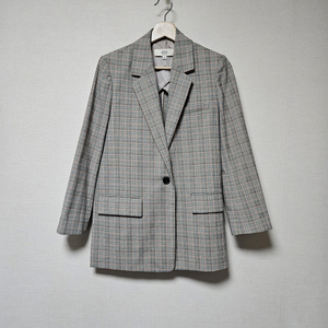 아떼 바네사브루노 체크 자켓 36사이즈