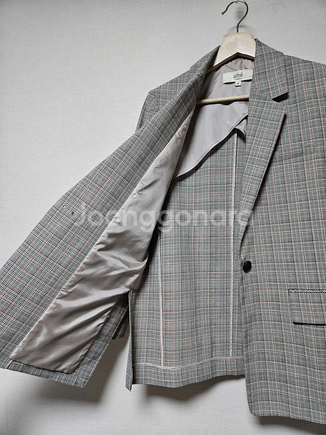 아떼 바네사브루노 체크 자켓 36사이즈--2