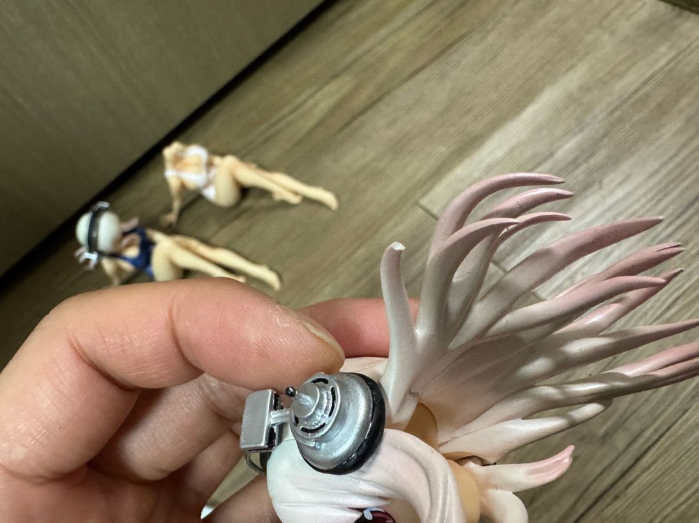 슈퍼소니코 수영복 ver 판매합니다 (머리카락 쪽 파손)--3