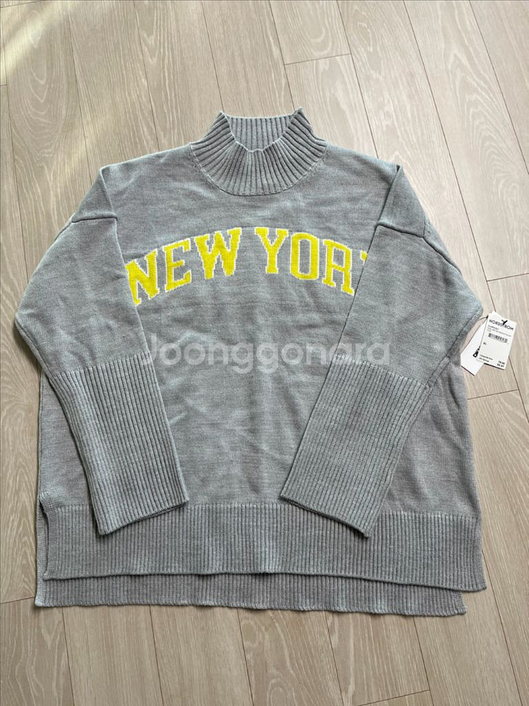 뉴욕 프린트 니트 스웨터--0