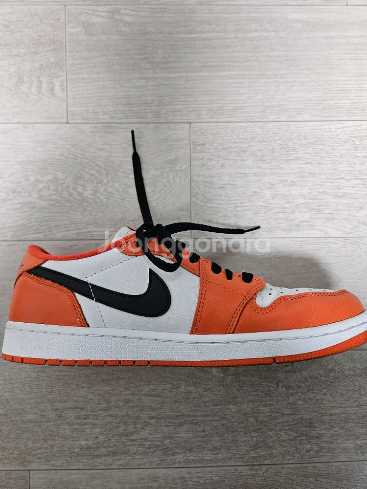 조던1 로우 스타피쉬 275--5