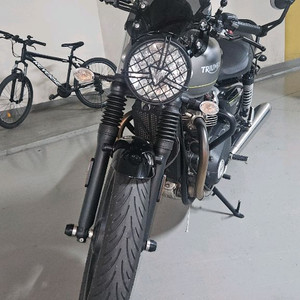 23년식 트라이엄프 스피드트윈900/정품 튜닝 다수