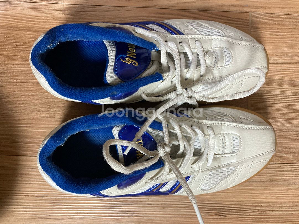 탁구화나 배드민턴화 스쿼시등 실내용운동화 235사이즈--2