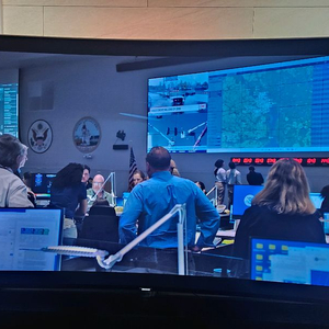 삼성 커브드 UHD TV 65인치 모델 UN65KS9500F