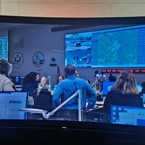 삼성 커브드 UHD TV 65인치 모델 UN65KS9500F