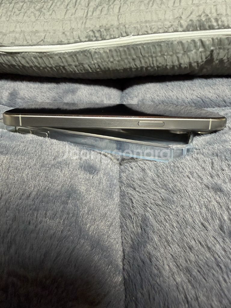 아이폰15 PRO MAX 256 네추럴 티타늄+케이스티파이 메종키츠네 등--6