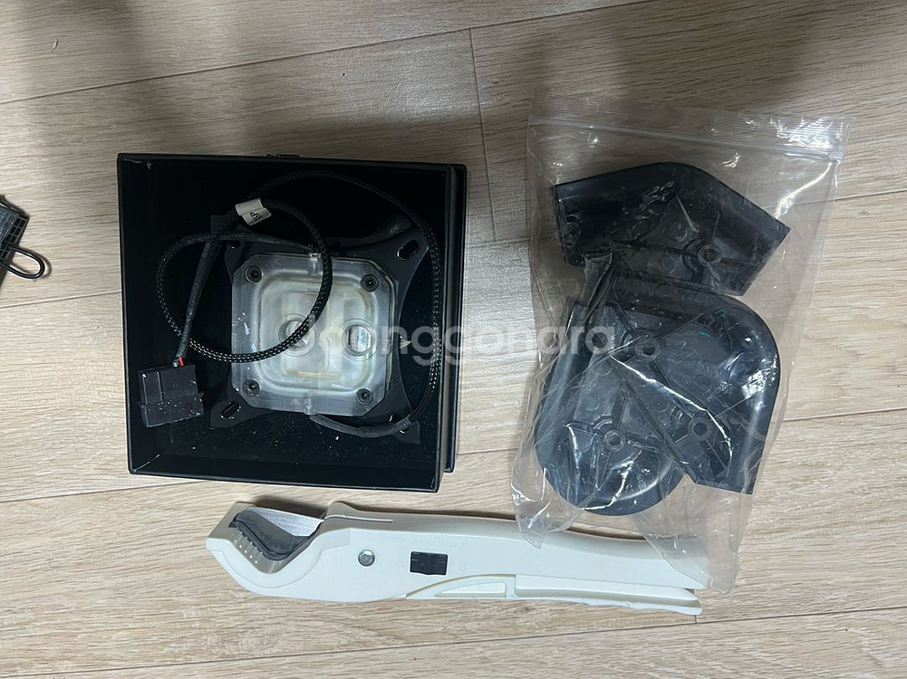 PSIONIC 스펙트럼 RGB 수냉쿨러 360mm--5