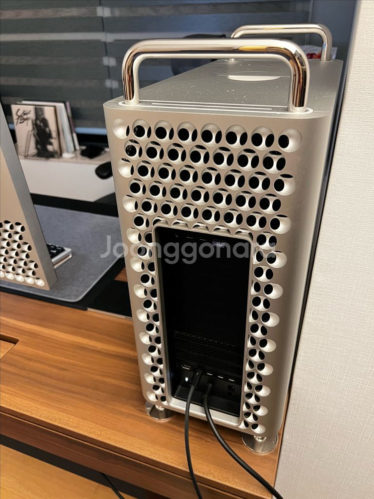 애플 맥프로 2019 macpro 2019 데스크탑 컴퓨터 본체--1