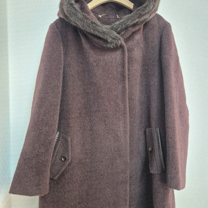 올리비아 로렌 밍크 후드 코트 100