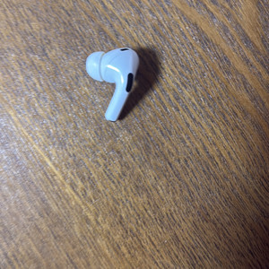 애플 에어팟 프로 2세대 왼쪽