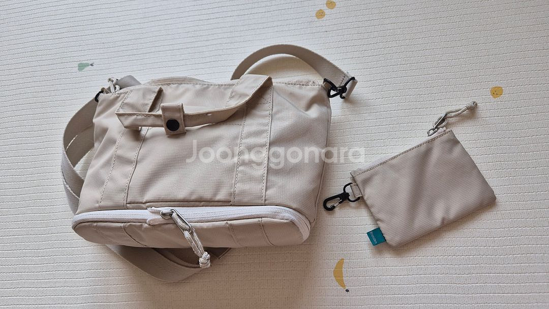 브랜든 확장형 미니 크로스백 라이트베이지--1