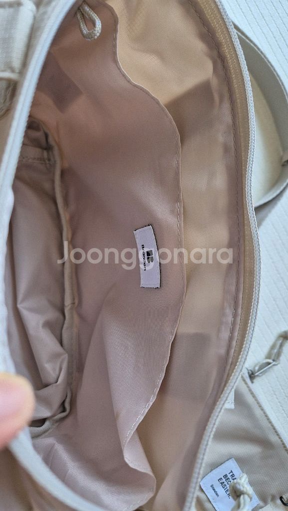 브랜든 확장형 미니 크로스백 라이트베이지--4