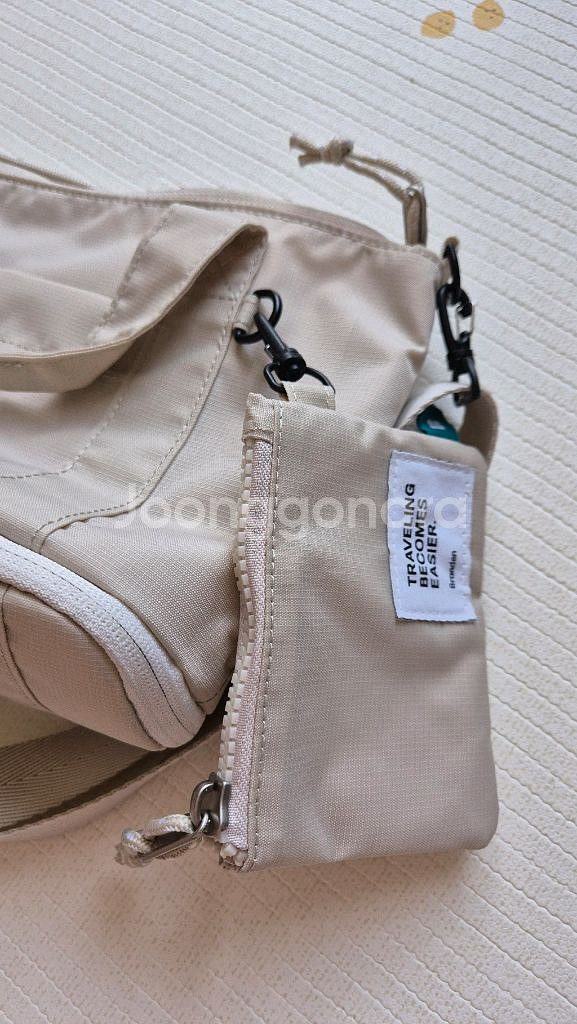 브랜든 확장형 미니 크로스백 라이트베이지--7