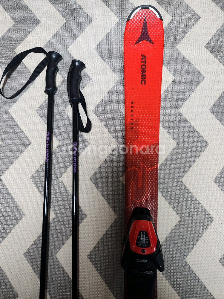 아토믹 주니어 스키, 노르디카 주니어 스키 부츠--1