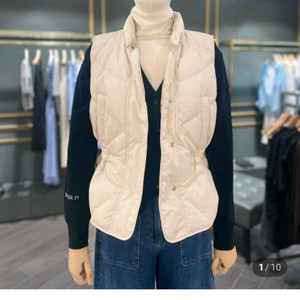 <새상품> 시슬리 경량 패딩 베스트 조끼 (18만 -> 7만)