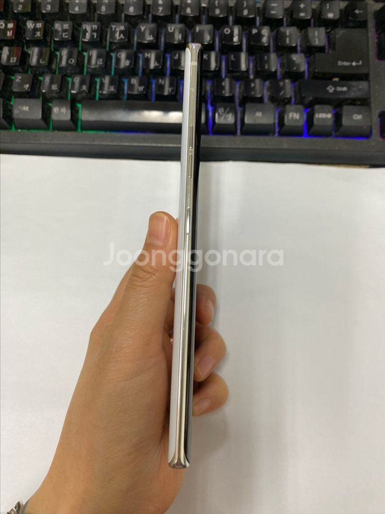 LG 벨벳 화이트 외관깔끔 128GB 무잔상급--5