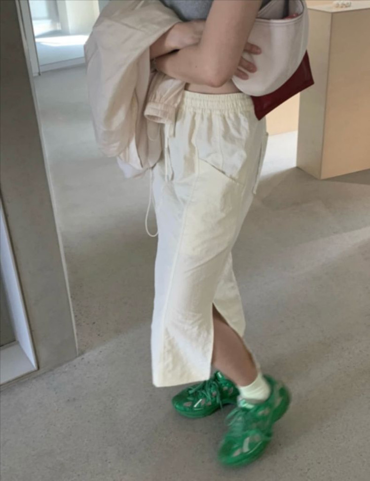 모네마켓 리본빛 폴 스커트 이미지