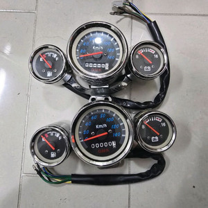 미사용 새상품 빈티지 오토바이 계기판 팔아요