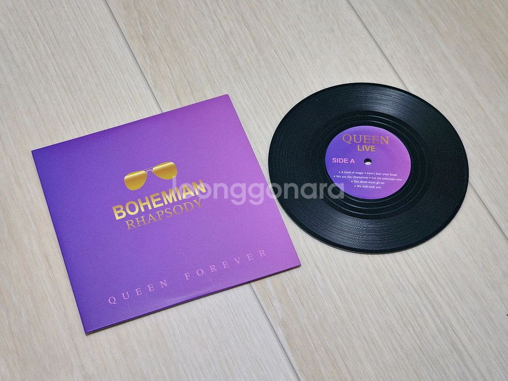 영화 보헤미안 랩소디 인사이드 스토리북--4