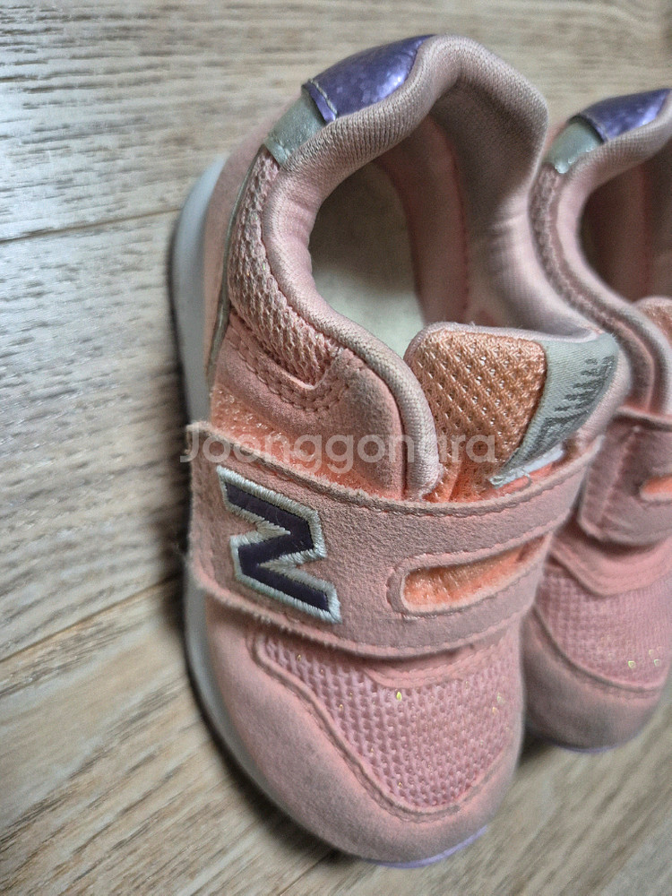 여아 뉴발란스 키즈 운동화 135사이즈--1