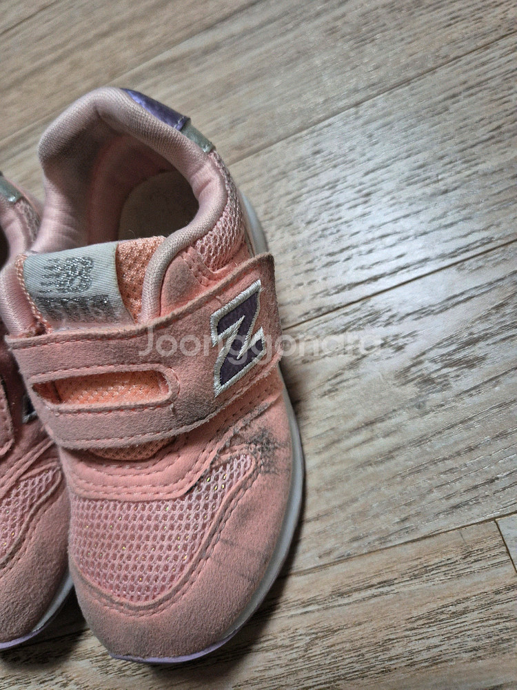 여아 뉴발란스 키즈 운동화 135사이즈--2