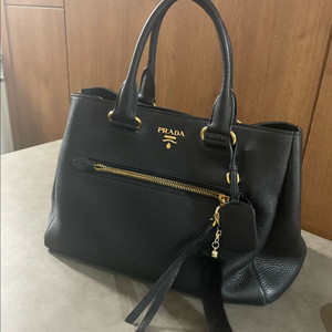 프라다 비텔로 토트백 블랙