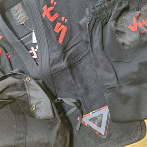 VHTS Rage 주짓수도복 판매합니다