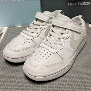 나이키키즈 코트버로우 205운동화