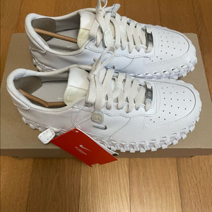 <새상품> 나이키 자크뮈스 콜라보 제품 j포스 235사이즈 판매합니다.