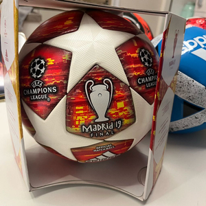 18/19 챔피언스리그 피날레 파이널 매치볼 축구공