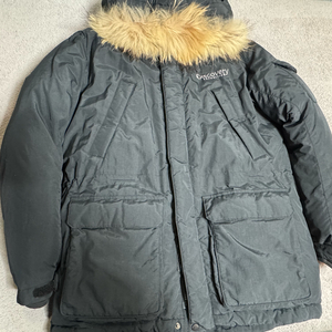 100 디스커버리 라쿤퍼 다운 블랙패딩