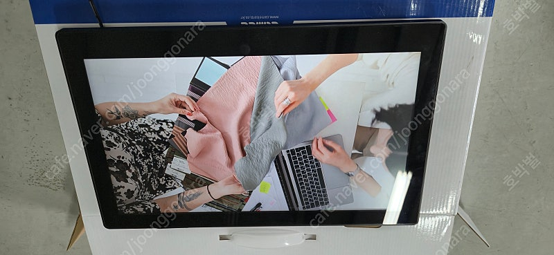 카멜디지털액자 PF1530IPS 이미지