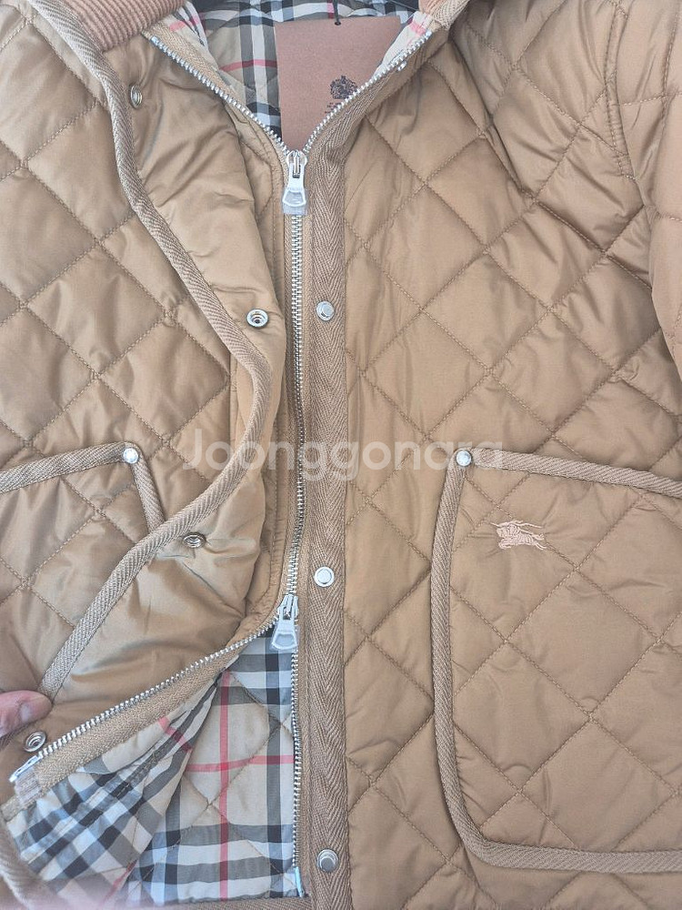 버버리 퀼팅 자켓 uk8--8