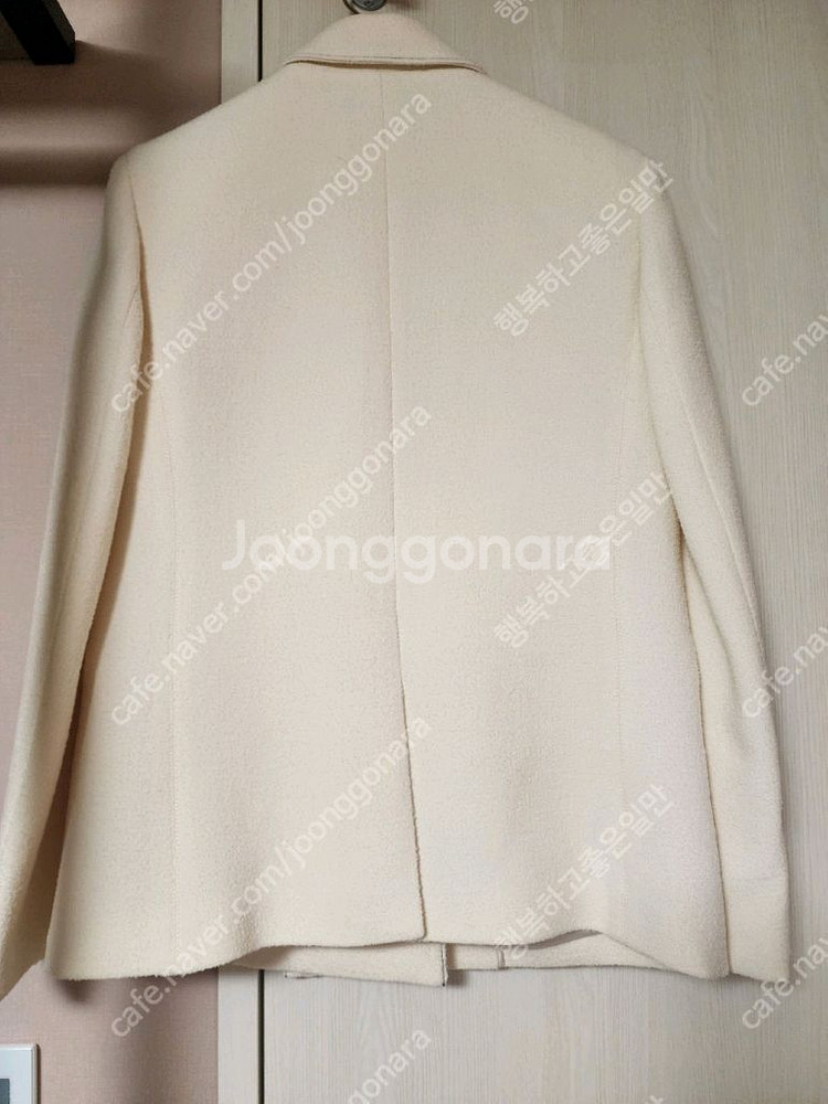 더캐시미어((the CASHMERE)부클 크림자켓.55--1