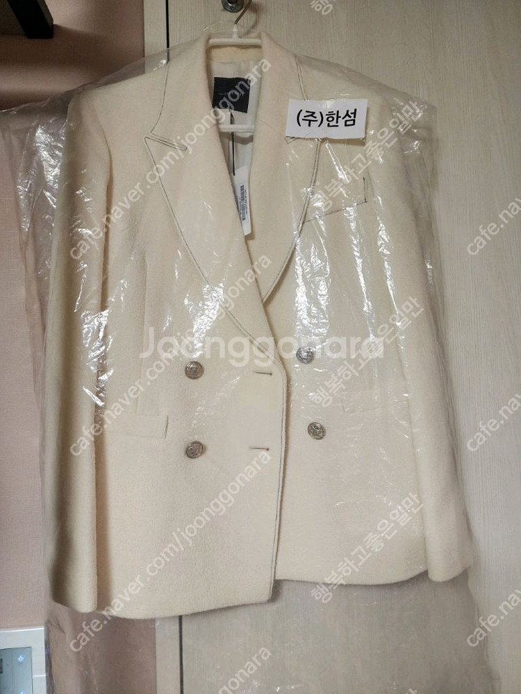 더캐시미어((the CASHMERE)부클 크림자켓.55--4