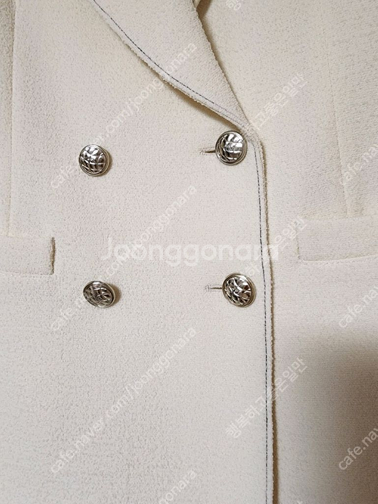 더캐시미어((the CASHMERE)부클 크림자켓.55--2