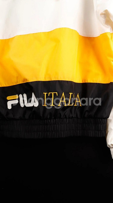 [S] 휠라 삼색 밴딩 바람막이--6