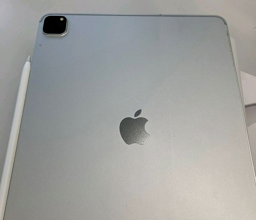 아이패드프로12.9 4세대256g셀룰러 매직키보드펜슬2 이미지