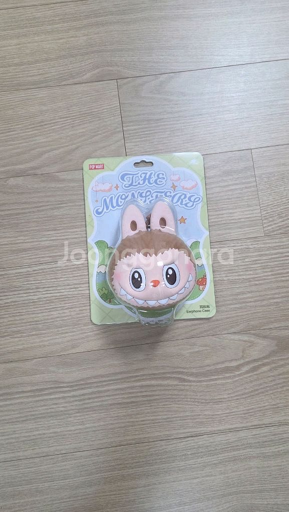 팝마트 라부부 실리콘 이어폰 백 새상품(택포)--1