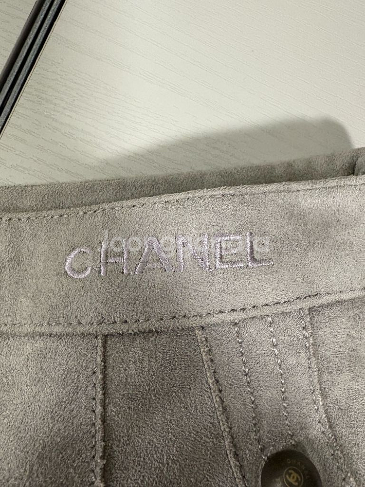 샤넬 스웨이드 플레어스커트--2