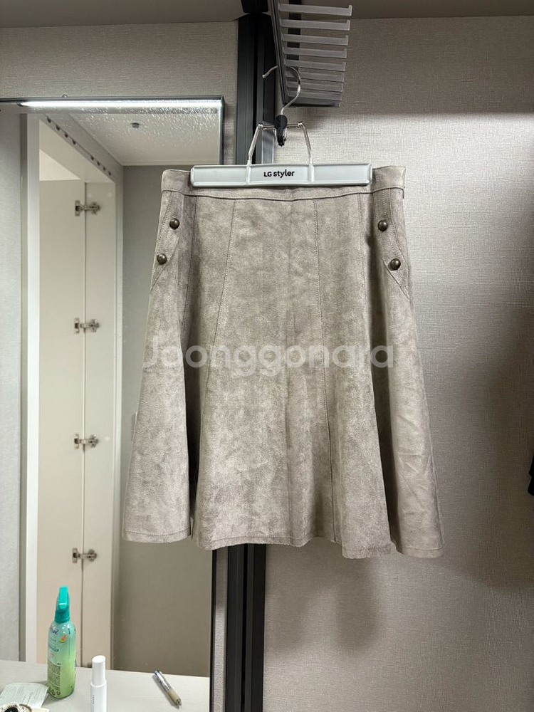 샤넬 스웨이드 플레어스커트--0