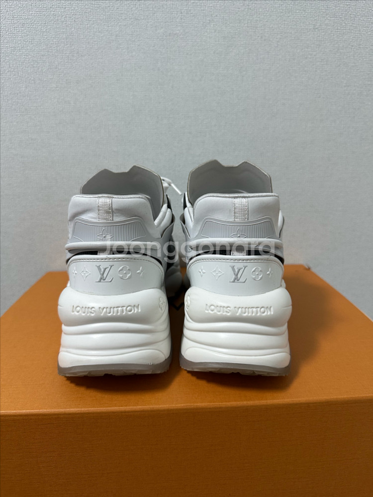 루이비통 스니커즈 런55--4
