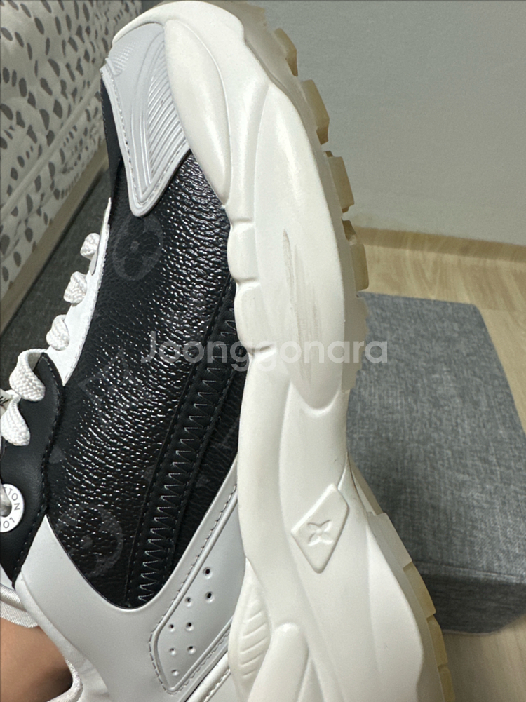 루이비통 스니커즈 런55--8