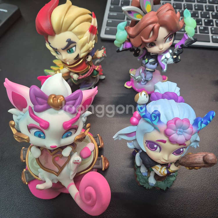 롤 피규어 판매합니다--0