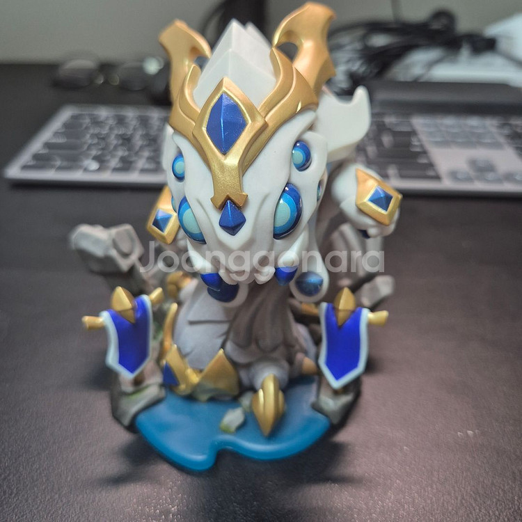 롤 피규어 판매합니다--2