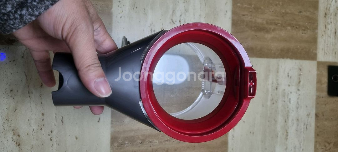 다이슨청소기 v7 v8 정품 먼지통 팝니다--0