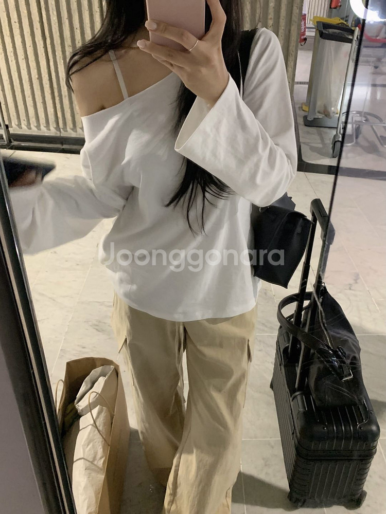 리즈 지젤 언발 티셔츠 아이보리--0